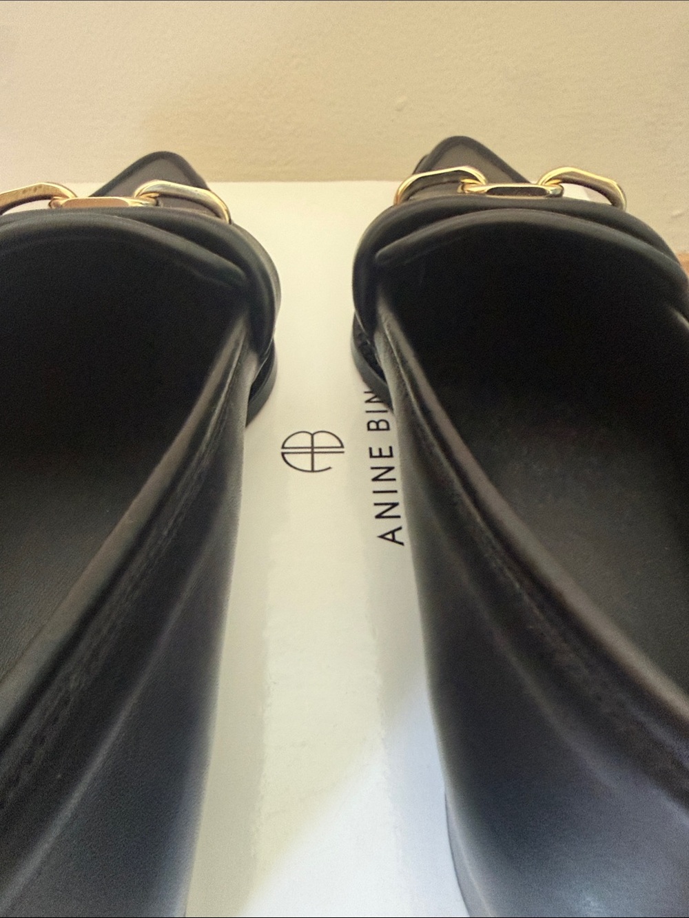 Anine Bing NEW Leather Loafers with Gold Chainlink - Size 39 - Picture 8 of 10
